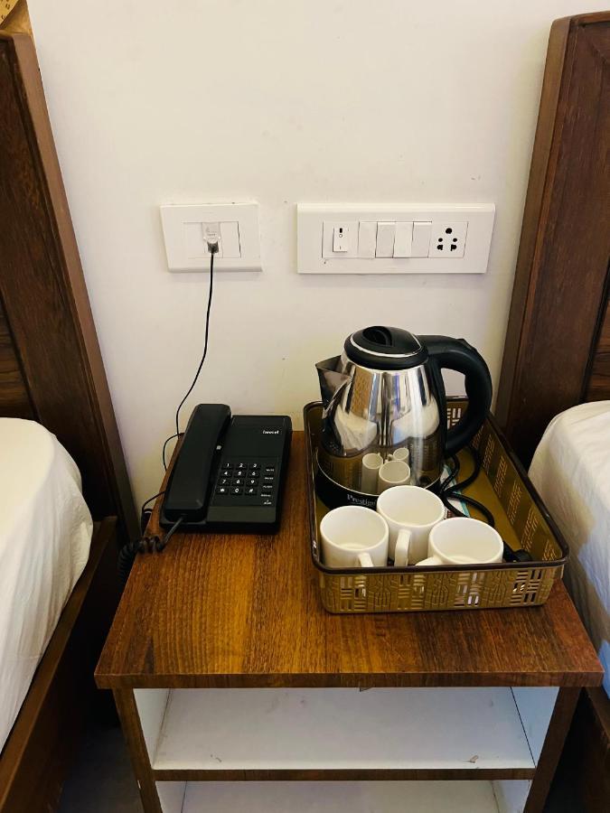 Raja Residency Hotel Alandurai Ngoại thất bức ảnh