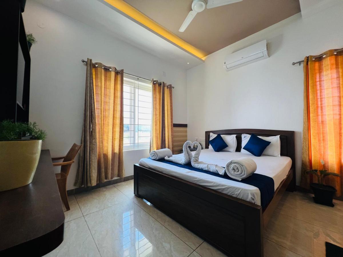 Raja Residency Hotel Alandurai Ngoại thất bức ảnh