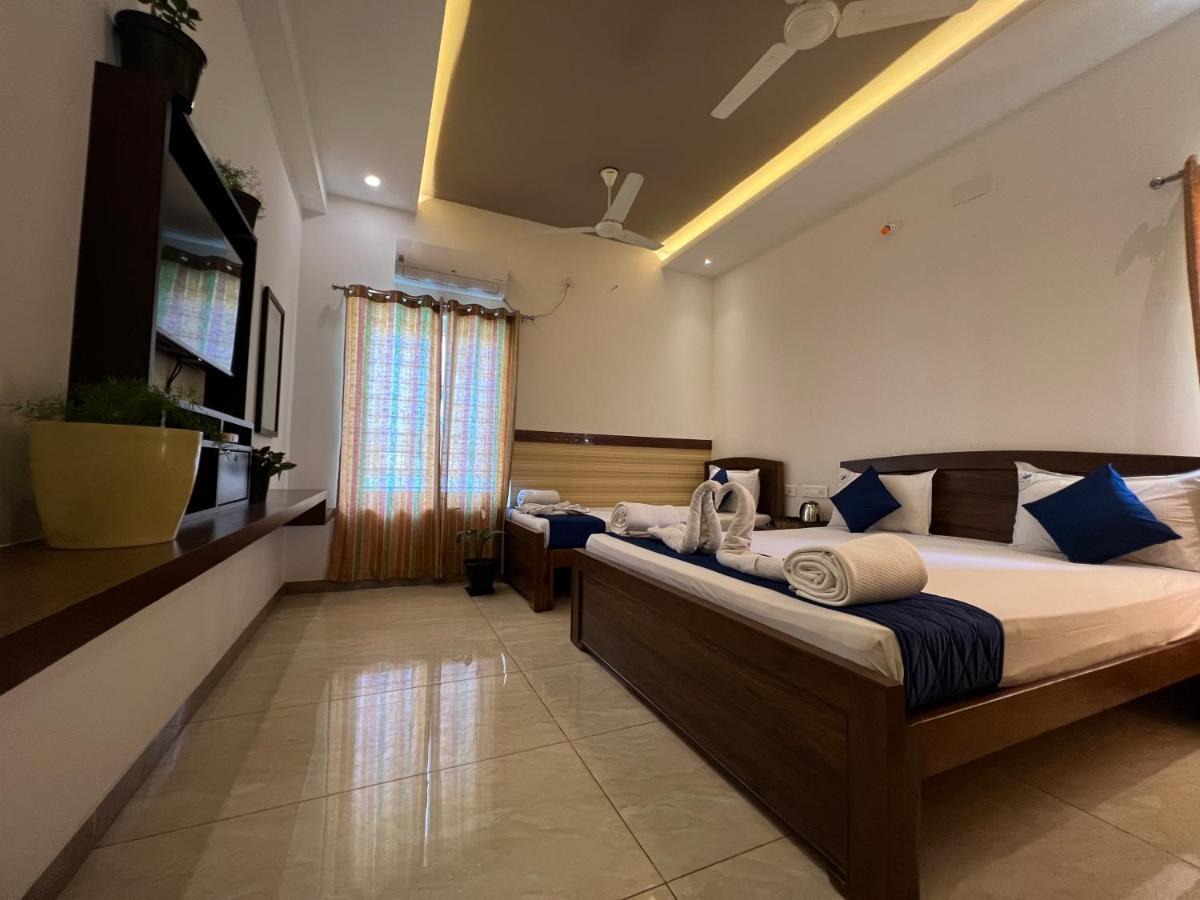 Raja Residency Hotel Alandurai Ngoại thất bức ảnh